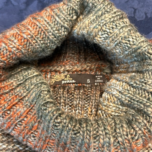 Prana sweater - Picture 10 of 12